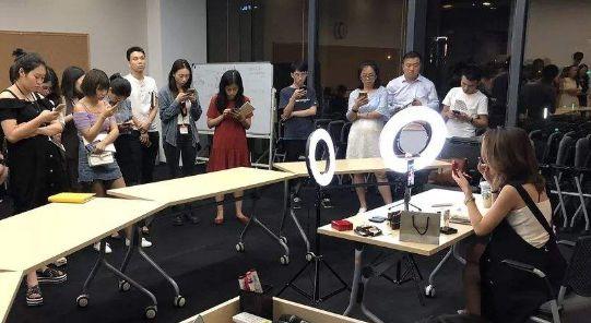 东方甄选开办电商培训学校行业企业社会三方受益值得点赞(图1)